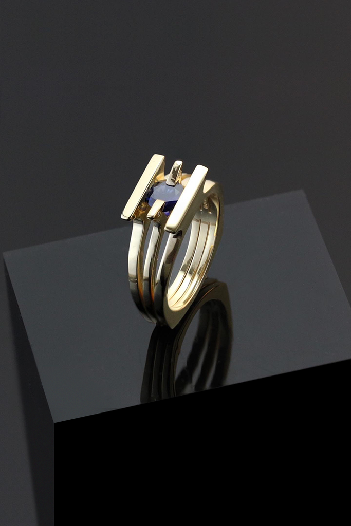 18ct solid Gold ring